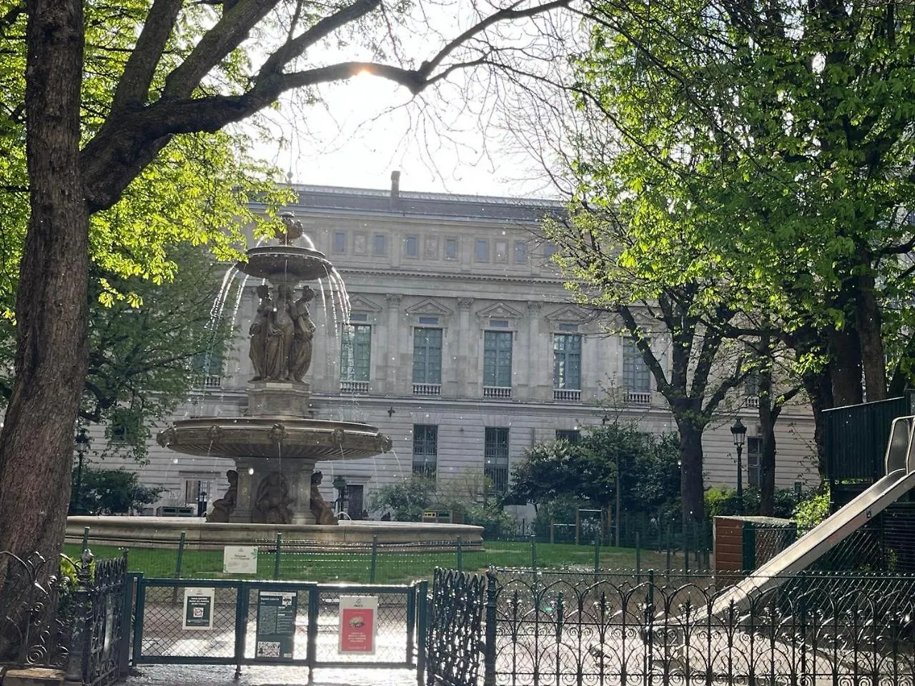 Guestready - Chic And Central Near Attractions باريس شقة